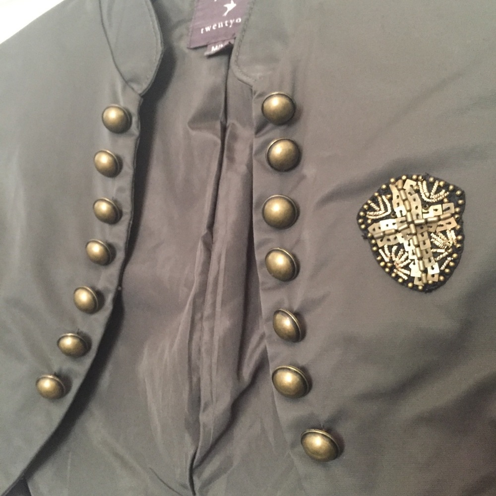 Jacket - Picture 3 of 6